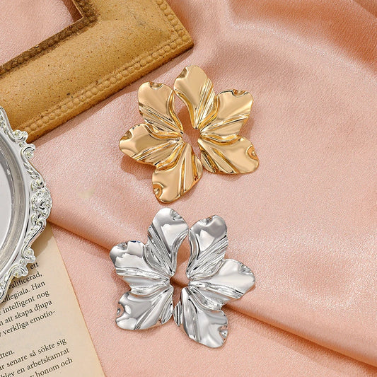 Chic Half Flower Stud Earrings